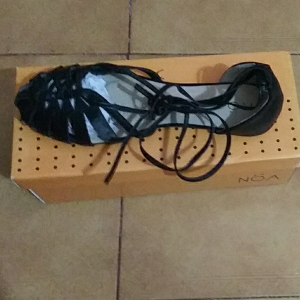 Sandles